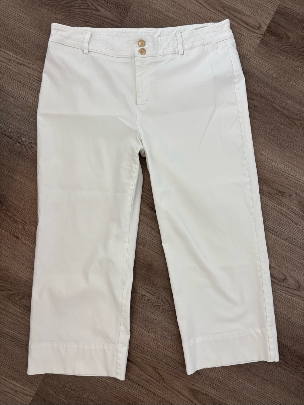 Chico's White High Rise Cropped Wide Leg Capri Pant